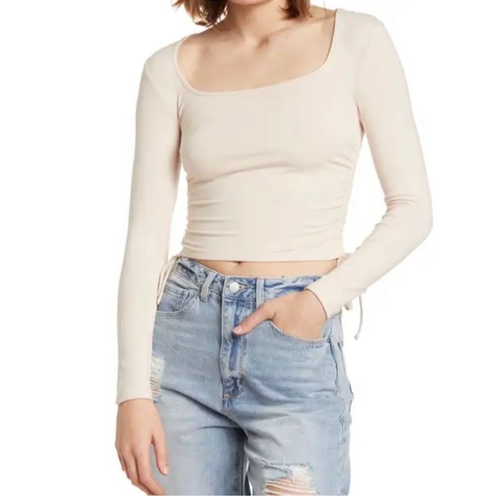 Elodie Long Sleeve cream Square Neck cropped Top W/Adjustable‎ Side Ruching SzM